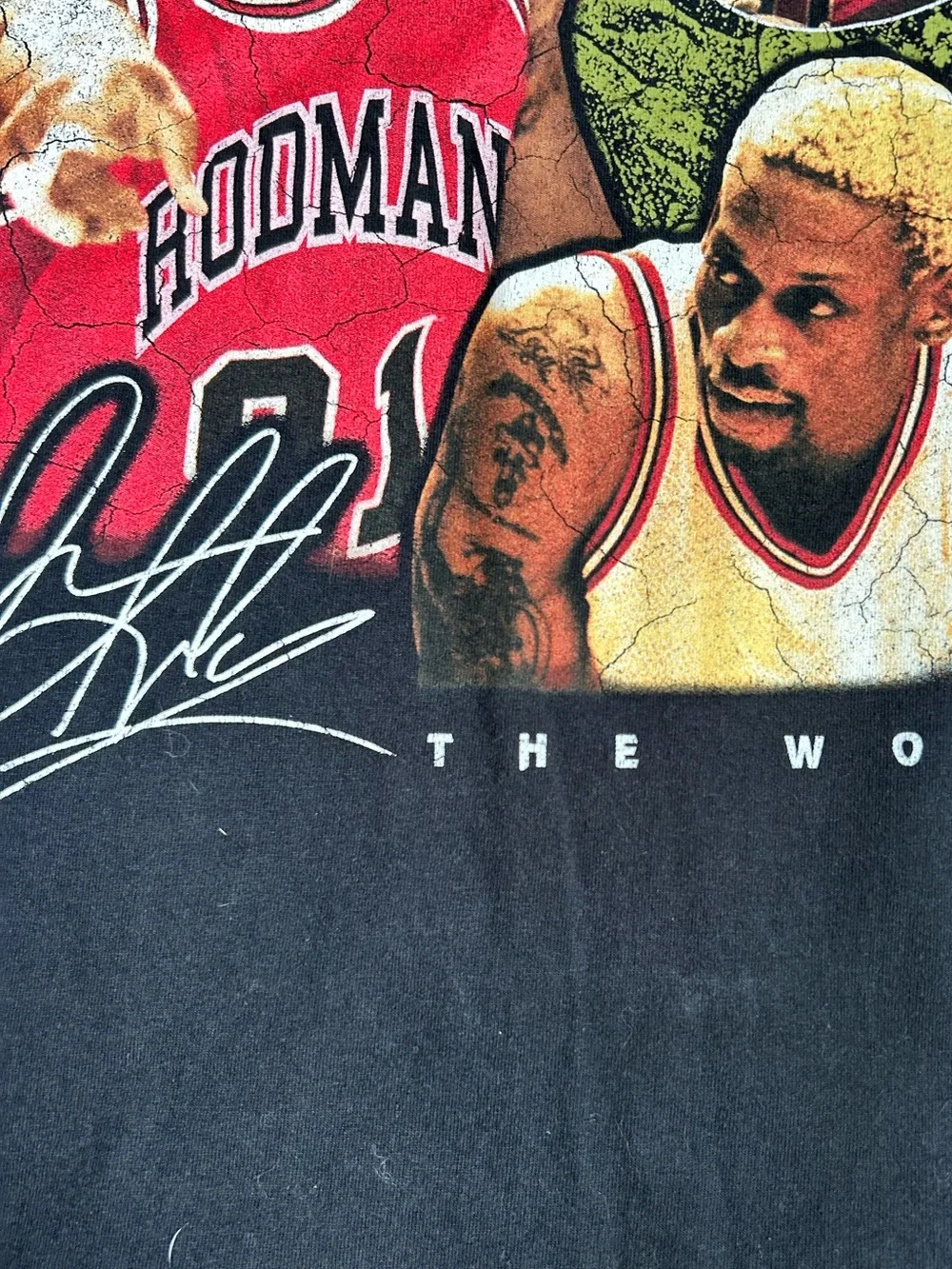 Dennis Rodman NBA t-shirt. Size Medium  Pit to pit: 19” Length: 28”